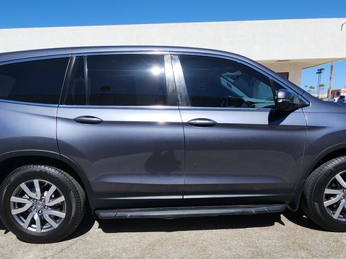 Used 2020 Honda Pilot EX image 4