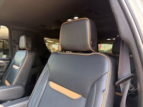 Used 2023 GMC Yukon XL AT4 w/ Technology Package AWD/4WD image 45