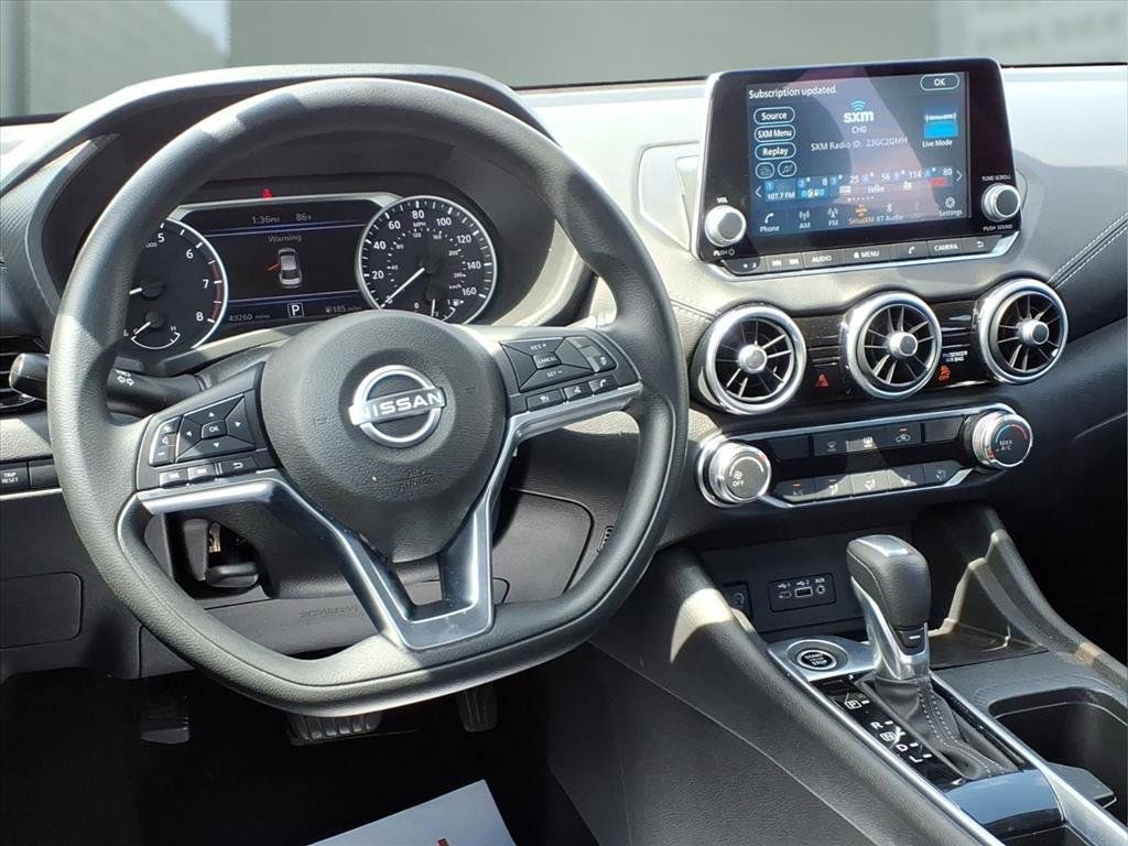 Used 2025 Nissan Sentra SV FWD image 4