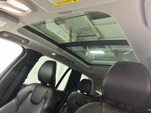 Used 2025 Volvo XC90 B5 Core AWD/4WD image 20