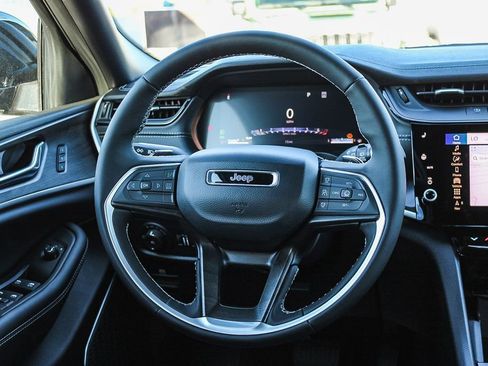 New 2026 Jeep Grand Cherokee L Limited image 16