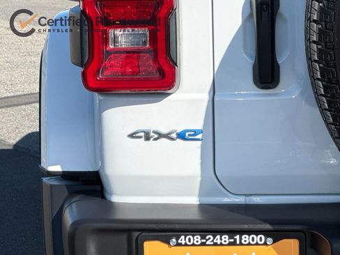 Certified 2023 Jeep Wrangler Unlimited Sahara image 28