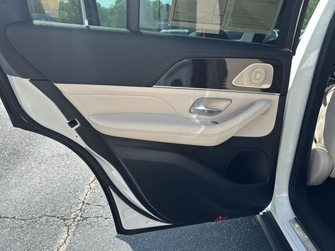 Used 2024 Mercedes-Benz GLE 450 4MATIC image 15