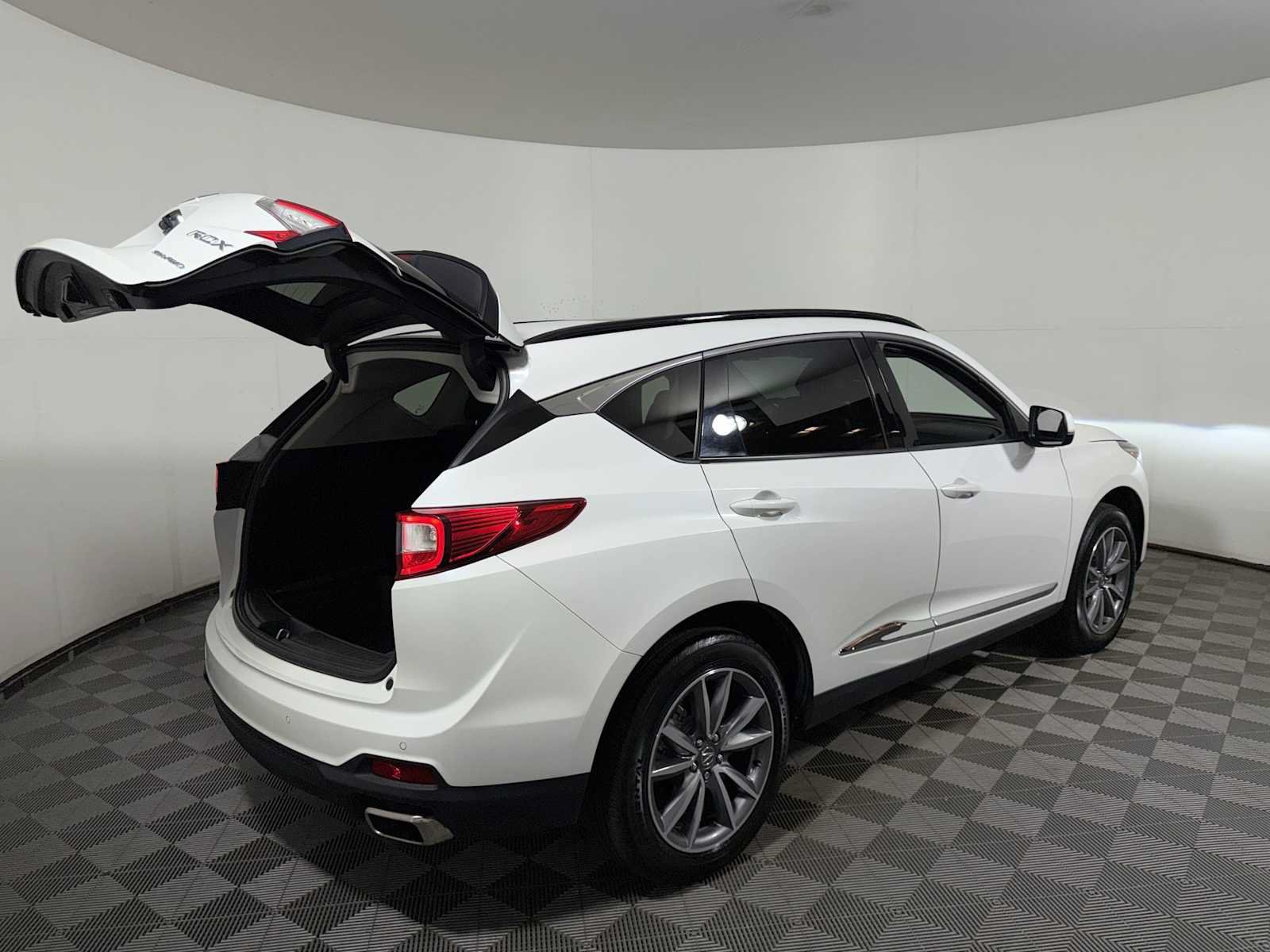Used 2023 Acura RDX w/ Technology Package AWD/4WD image 23