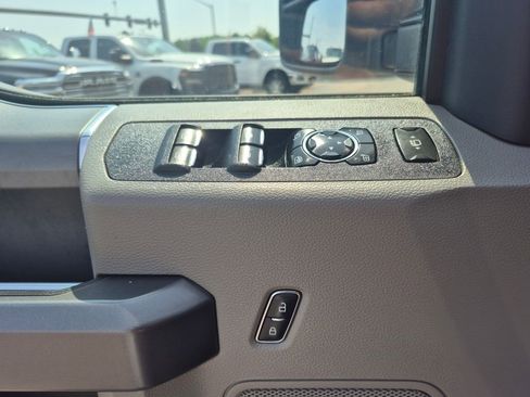Used 2022 Ford F250 XLT w/ XLT Premium Package AWD/4WD image 15