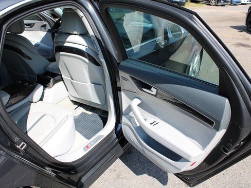 Used 2013 Audi S8 w/ Full Leather Pkg image 36