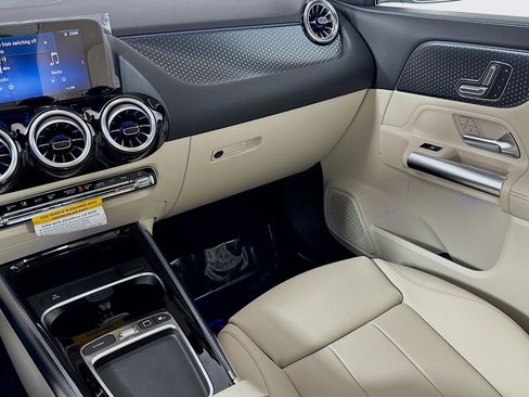 New 2025 Mercedes-Benz GLA 250 image 20