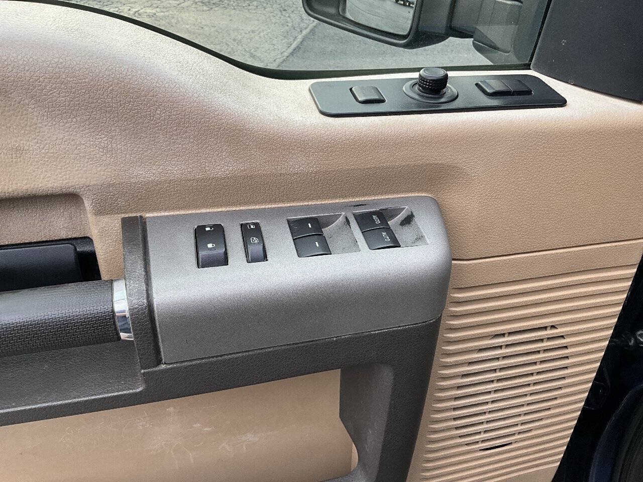 Used 2013 Ford F250 Lariat w/ Lariat Ultimate Pkg AWD/4WD image 26