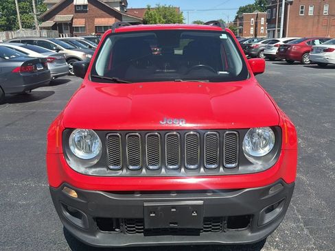 Used 2016 Jeep Renegade Latitude AWD/4WD image 2