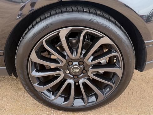 Used 2017 Land Rover Range Rover Supercharged image 9