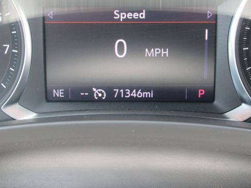 Used 2022 GMC Terrain SLT FWD image 29