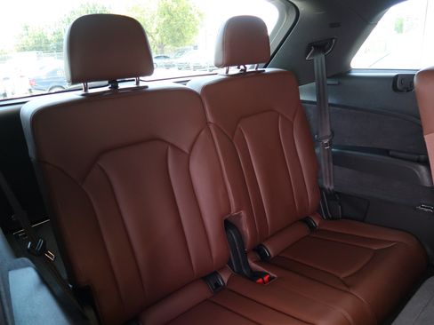 Used 2019 Audi Q7 3.0T Prestige AWD/4WD image 42