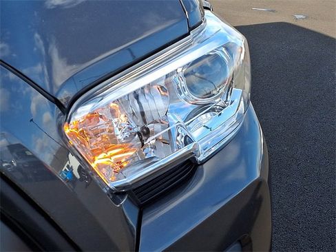 Used 2021 Toyota Tacoma SR image 10