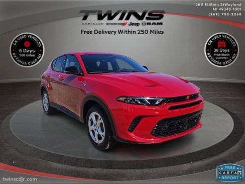 New 2025 Dodge Hornet GT w/ Tech Pack image 1