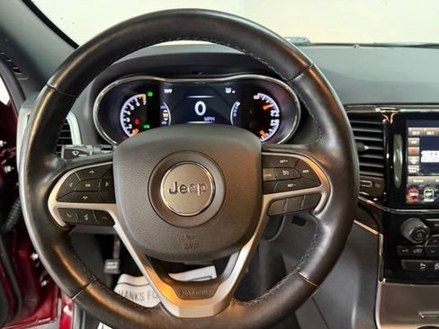 Used 2022 Jeep Grand Cherokee Limited AWD/4WD image 23