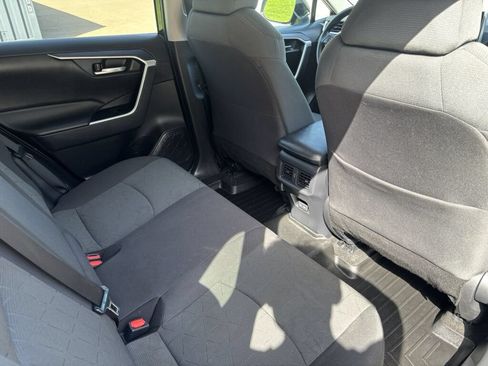 Used 2023 Toyota RAV4 XLE FWD image 21