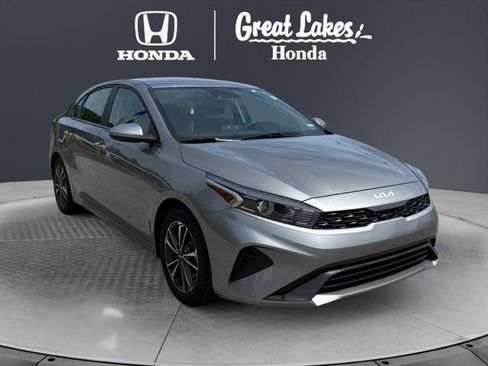 Used 2022 Kia Forte LXS FWD image 1