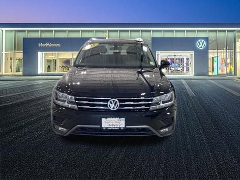 Used 2018 Volkswagen Tiguan SEL AWD/4WD image 5