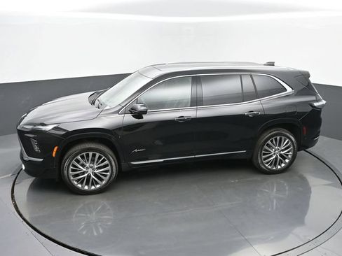 New 2026 Buick Enclave Avenir w/ Super Cruise Package FWD image 41