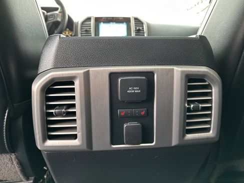 Used 2016 Ford F150 Platinum w/ Equipment Group 701A Luxury image 33