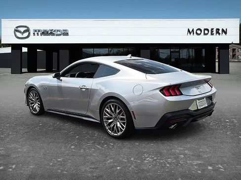 Used 2024 Ford Mustang GT Premium RWD image 3