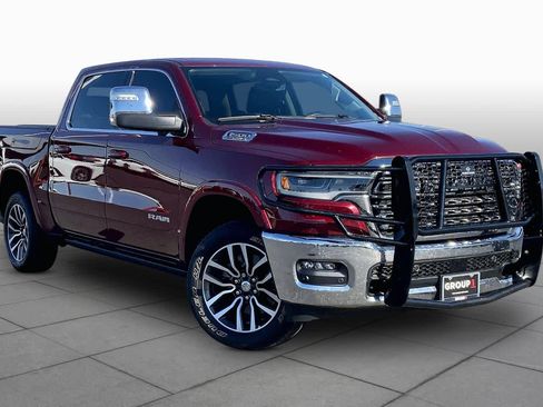 Used 2025 RAM 1500 Limited w/ Trailer Tow Group AWD/4WD image 3