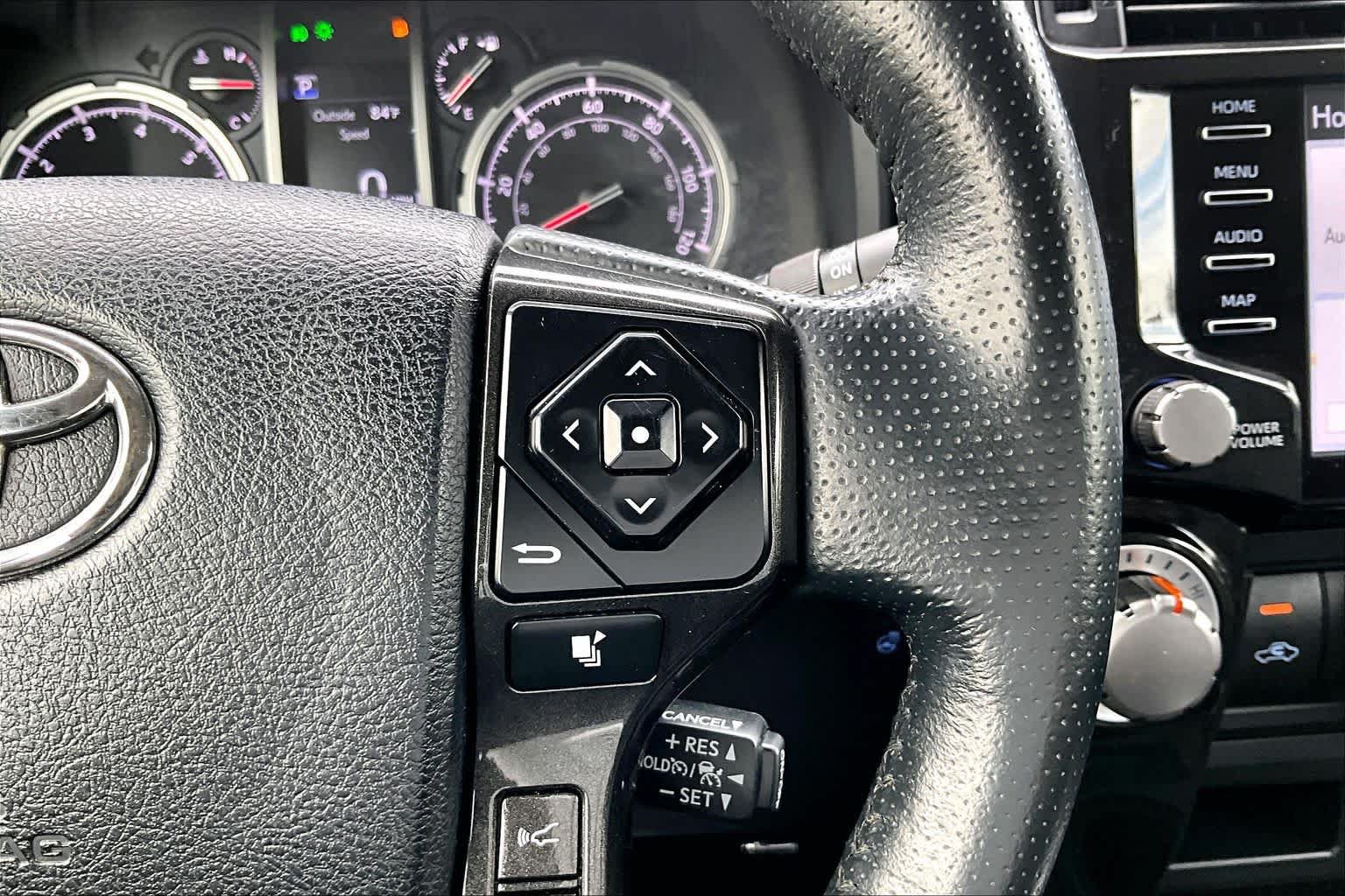 Used 2023 Toyota 4Runner TRD Off-Road Premium w/ Moonroof Package AWD/4WD image 25