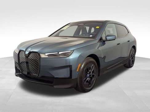 Used 2023 BMW iX xDrive50 w/ Convenience Package AWD/4WD image 2