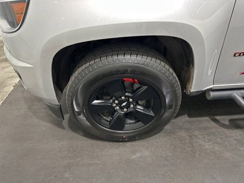 Used 2019 Chevrolet Colorado LT w/ Redline Special Edition image 8