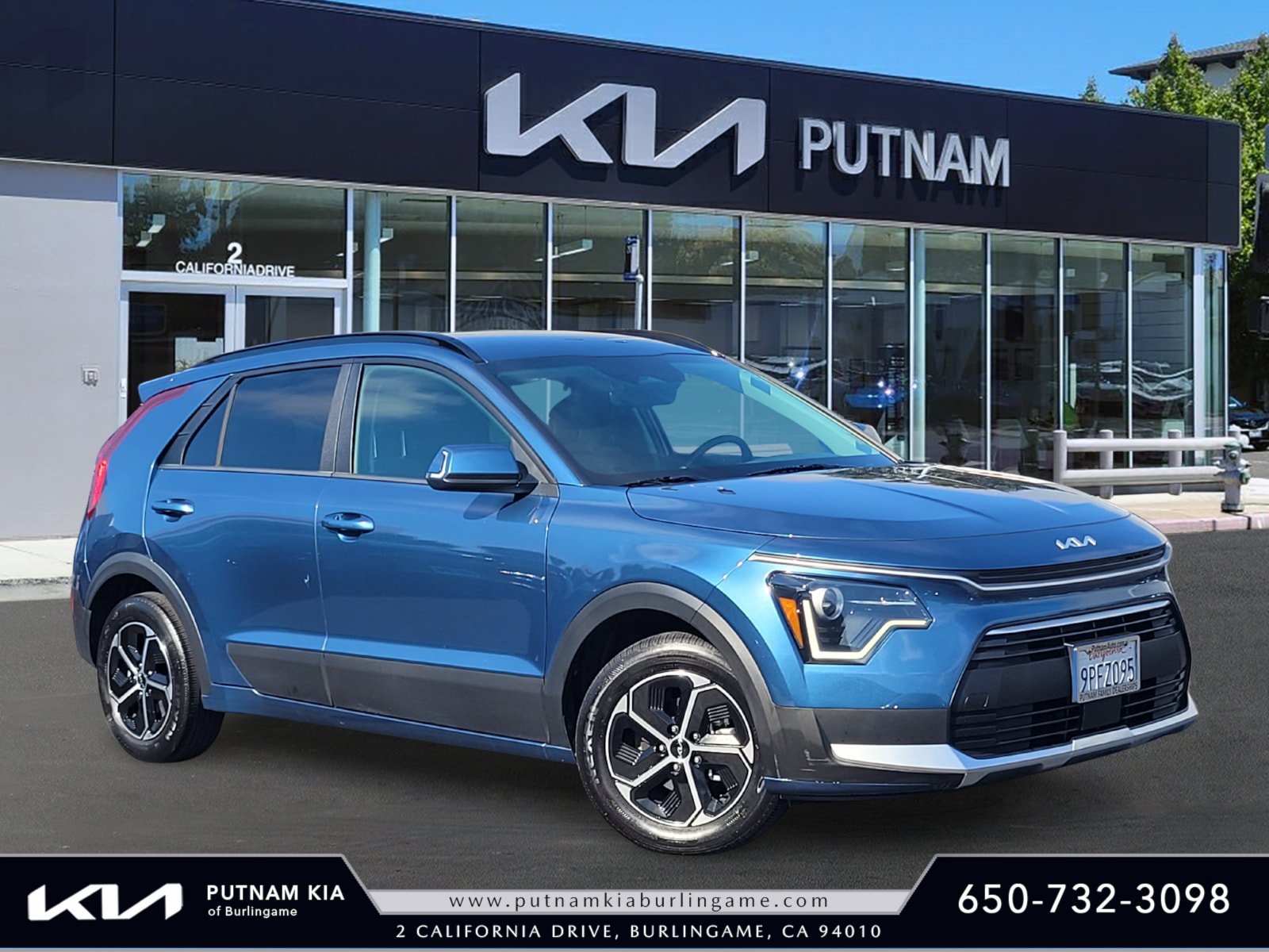 Used 2024 Kia Niro EX FWD image 1