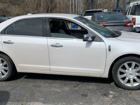 Used 2012 Lincoln MKZ FWD image 10
