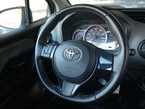 Used 2016 Toyota Yaris SE image 42