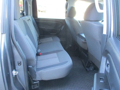 Used 2023 Nissan Titan S AWD/4WD image 23