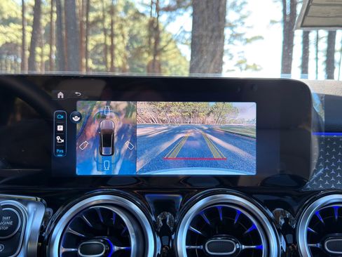 New 2026 Mercedes-Benz GLB 250 GLB 250 image 4