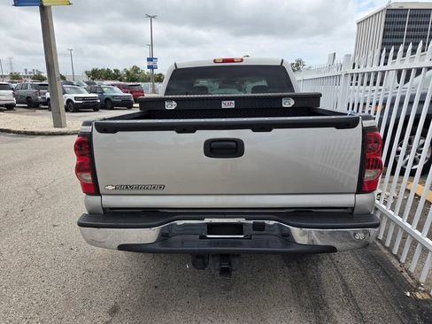 Used 2006 Chevrolet Silverado 1500 LT w/ Onstar Plus Package RWD image 6