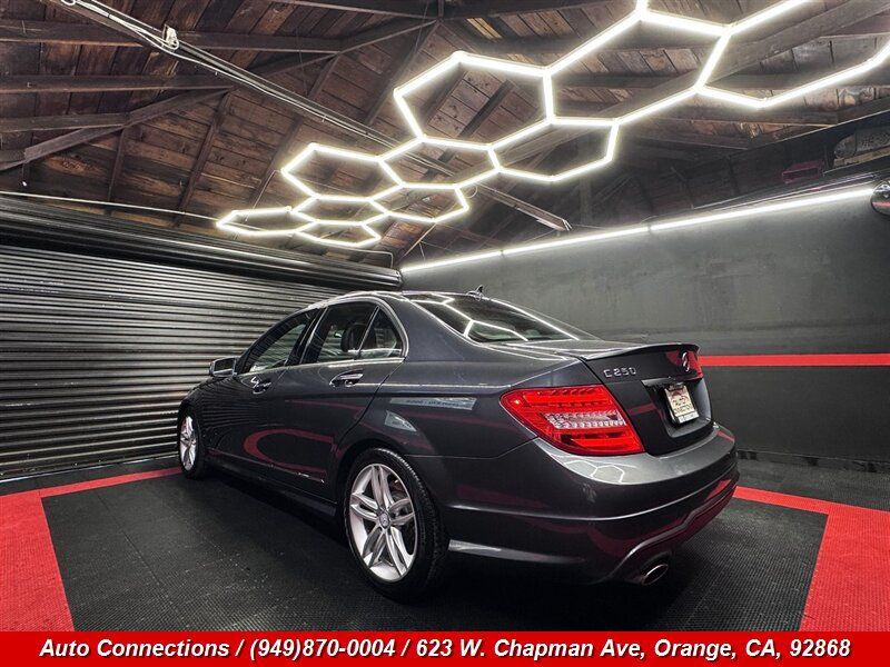 Used 2014 Mercedes-Benz C 250 Sedan image 4