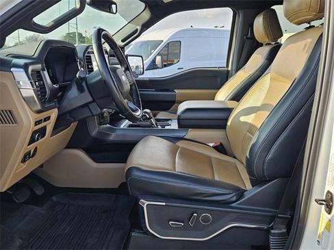 Used 2021 Ford F150 Lariat image 12