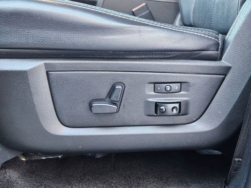 Used 2018 RAM 1500 Laramie w/ Convenience Group image 20