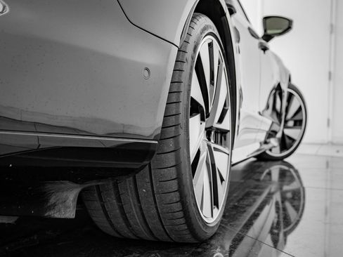 Used 2022 Audi RS e-tron GT w/ Carbon Performance Package image 46