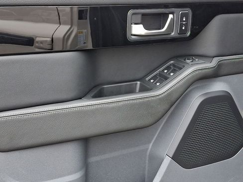 Used 2024 INEOS Grenadier image 13