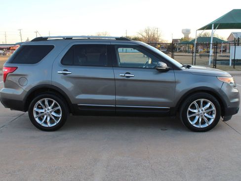 Used 2012 Ford Explorer Limited image 17