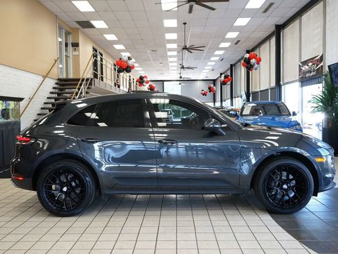 Used 2019 Porsche Macan AWD/4WD image 17