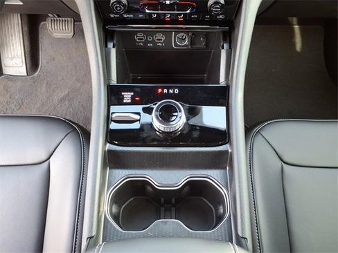 New 2025 Jeep Grand Cherokee L Limited w/ Black Appearance Package image 24