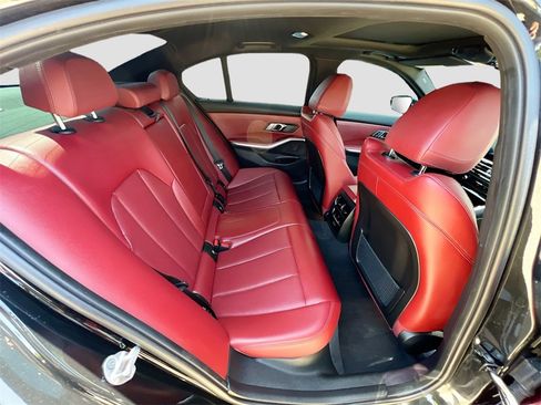 Used 2023 BMW 330e w/ Premium Package image 27