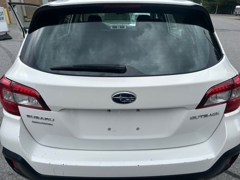 Used 2018 Subaru Outback 2.5i AWD/4WD image 14