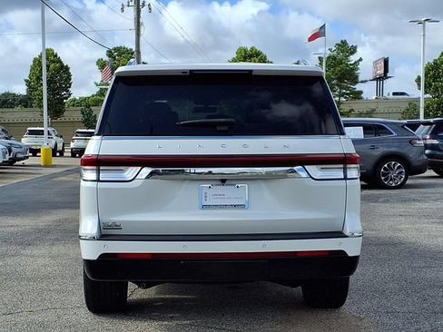 Certified 2023 Lincoln Navigator Reserve AWD/4WD image 23