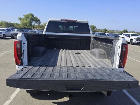 Used 2024 GMC Sierra 2500 Denali w/ Denali Reserve Package AWD/4WD image 10
