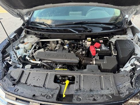 Used 2025 Nissan Rogue S image 20