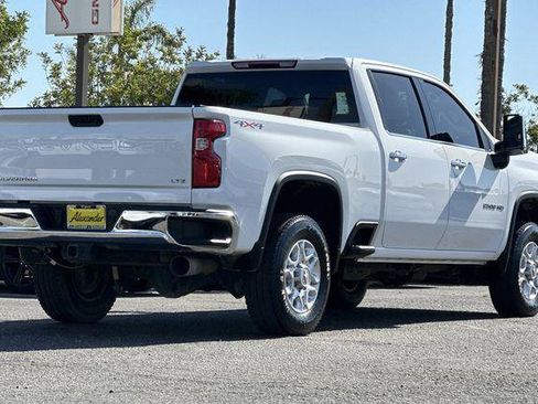 Used 2024 Chevrolet Silverado 2500 LTZ AWD/4WD image 4