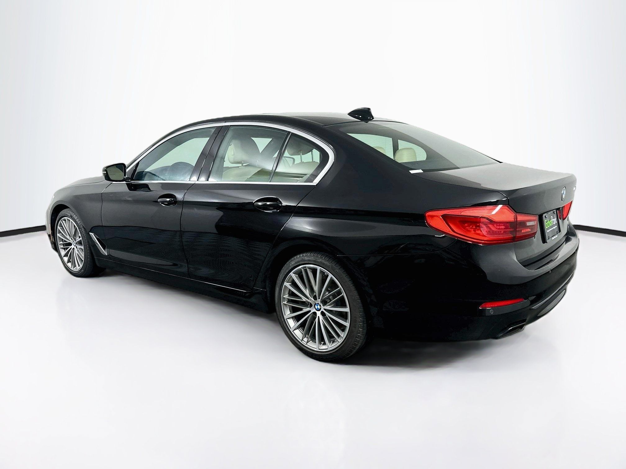 Used 2019 BMW 540i w/ Convenience Package RWD image 5